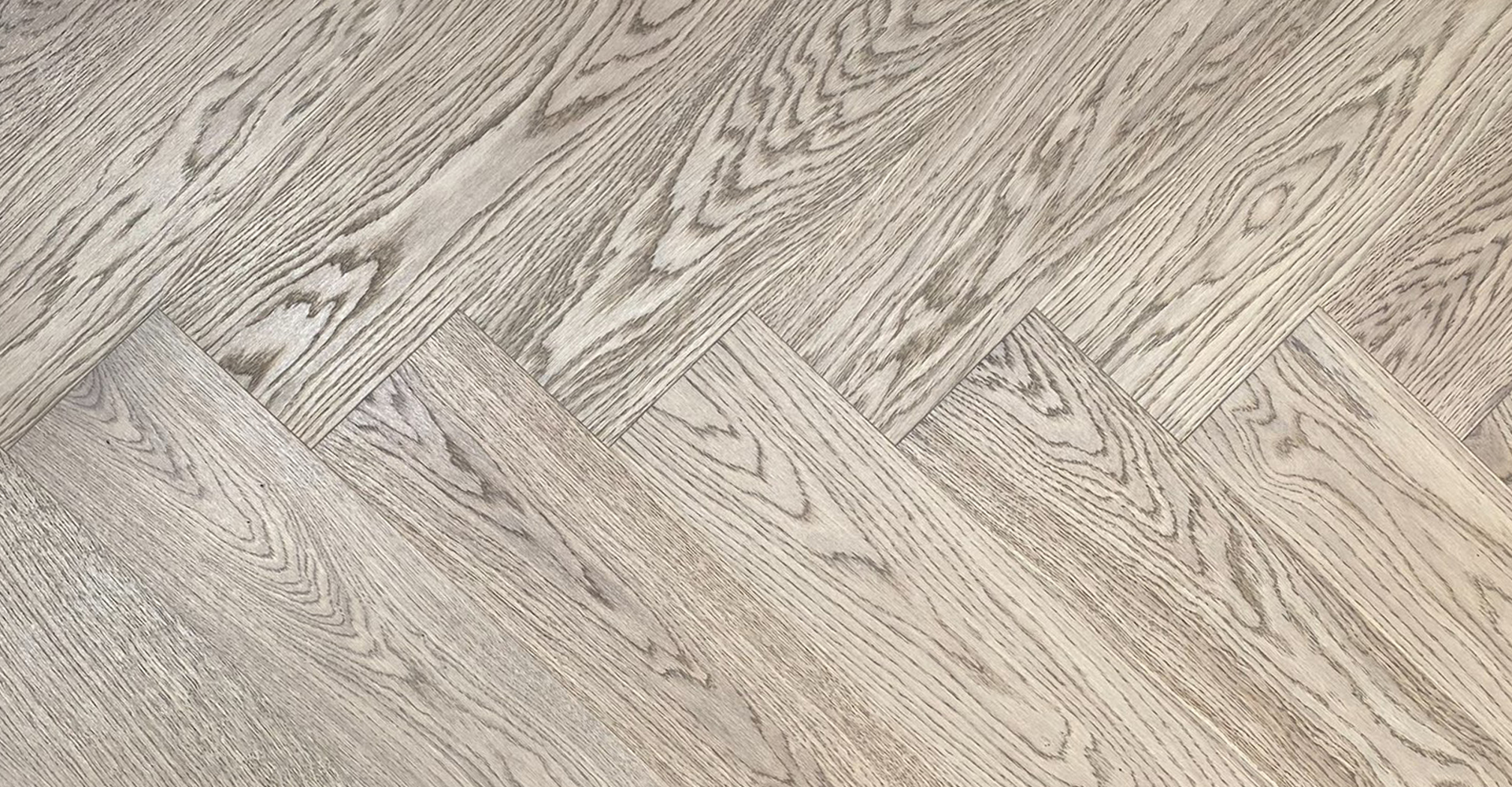 OAK COARSE  NATUR HERRINGBONE (90°) 1