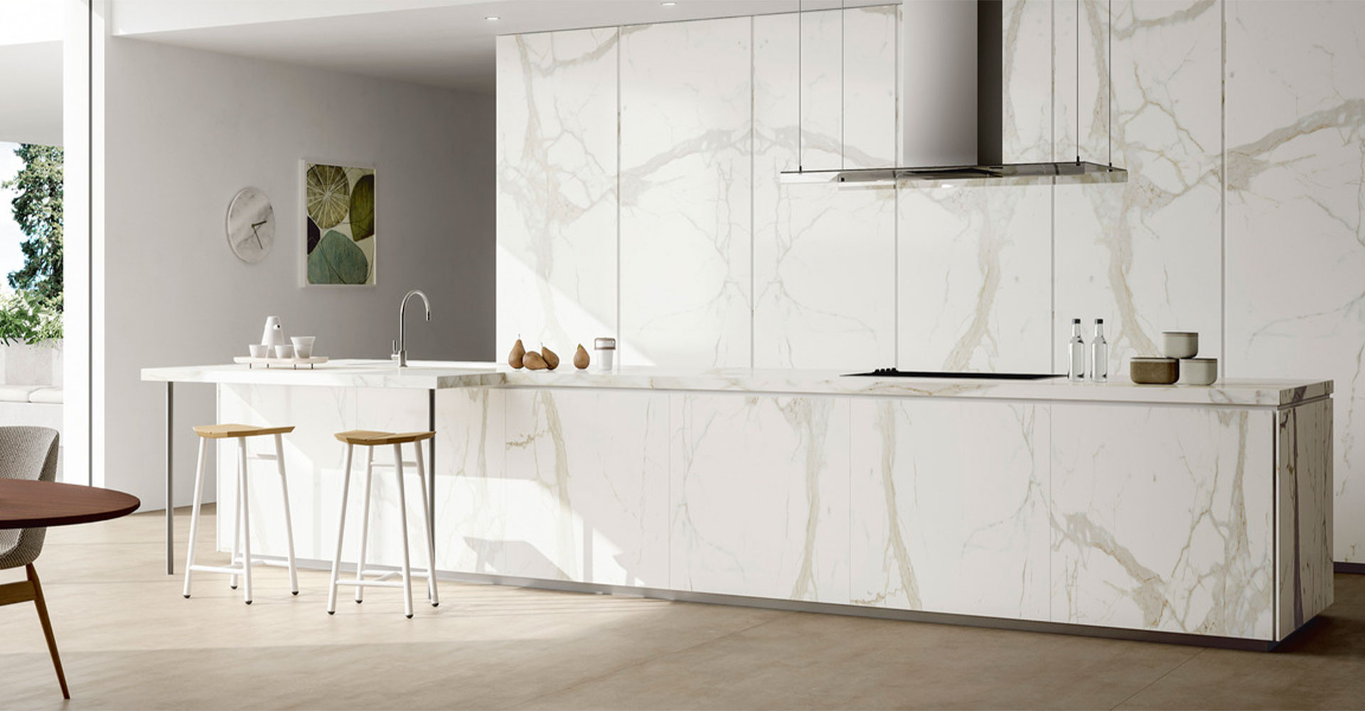 WHITE CALACATTA BOOK-MATCH silky 1