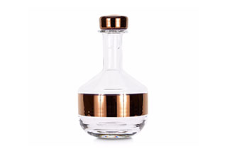 Tank Decanter 13x23